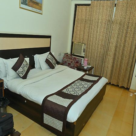 Goyal Plaza Hotel 5 Mint. Waling Distance From Pushkar Lake Eksteriør bilde