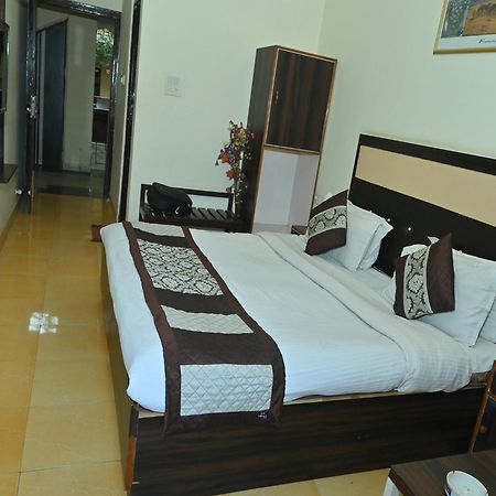 Goyal Plaza Hotel 5 Mint. Waling Distance From Pushkar Lake Eksteriør bilde