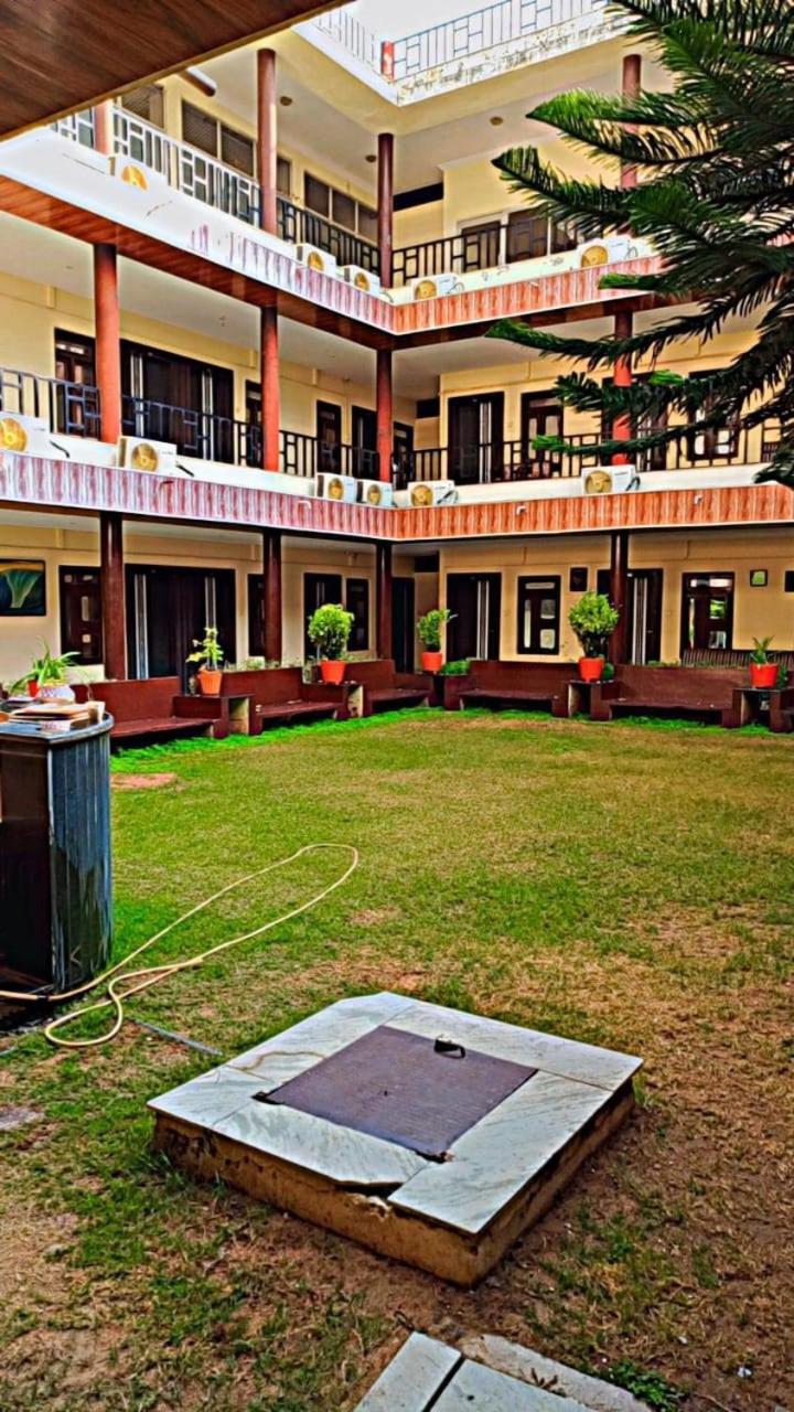 Goyal Plaza Hotel 5 Mint. Waling Distance From Pushkar Lake Eksteriør bilde